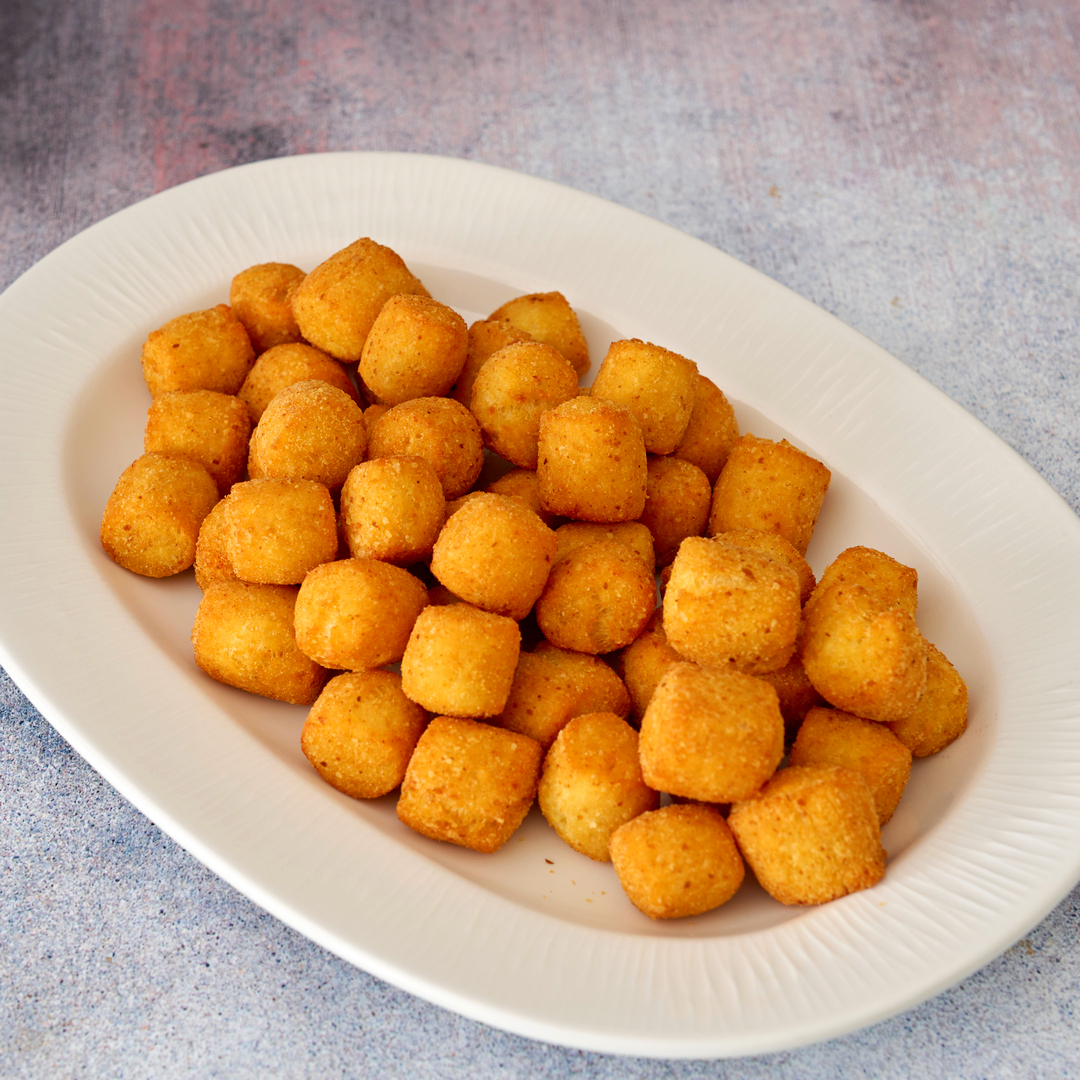 Domaći kroketi 1 kg – ručno izrađeni kroketi smrznuti u vakuum paketu, spremni za pečenje.