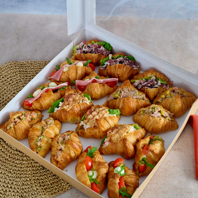 Mix mini croissant box (18 kom)